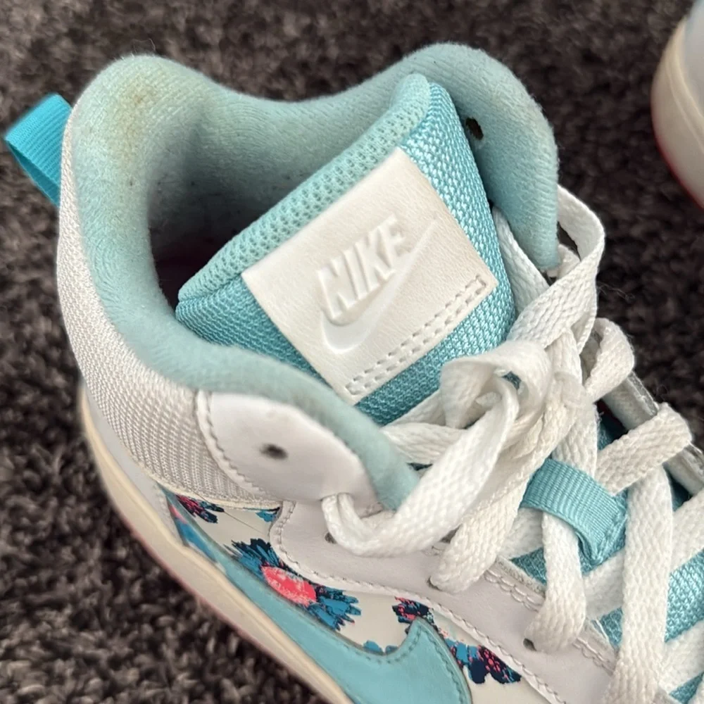 Nike Court Borough Low Shoes Kids Size 6.5  Youth White Pink Floral